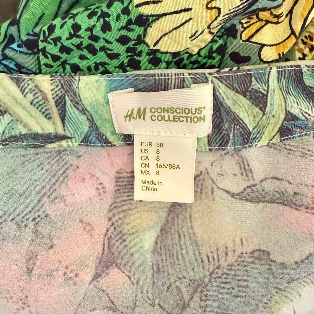 H & M Conscious Collection Tropical Button-Up Sleeveless Blouse Sz 6-8 High Low - Picture 11 of 12